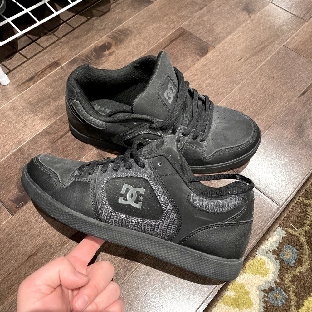 DC shoes never worn!